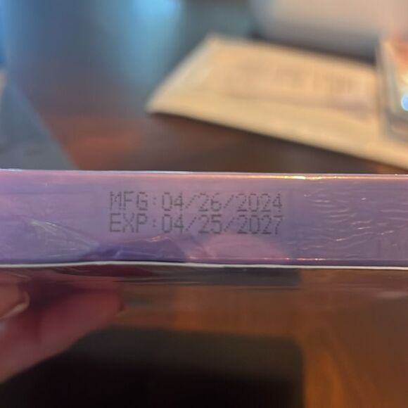 SWISSÖKOLAB V shape lifting up Face Mask 💗 hyaluronic acid 💗 - Picture 8 of 8